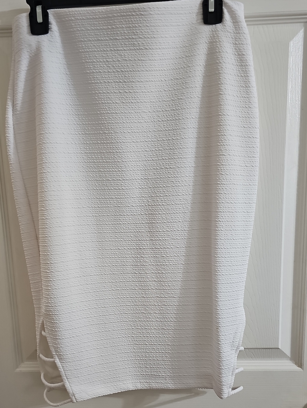 Bisou Bisou White Textured Pencil Skirt Size M